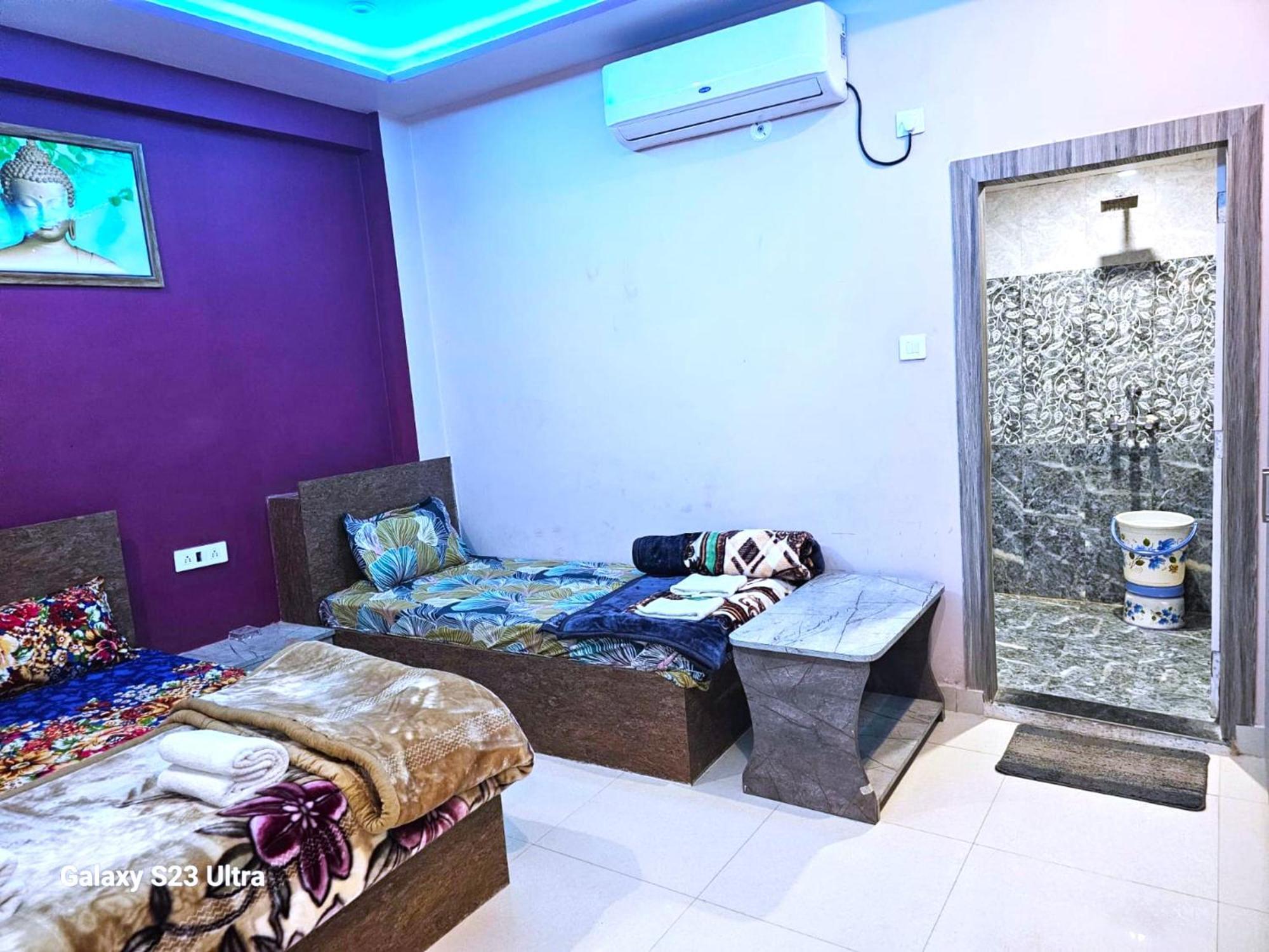 Hotel Kashi Inn Raj Ghat Varanasi Exteriör bild