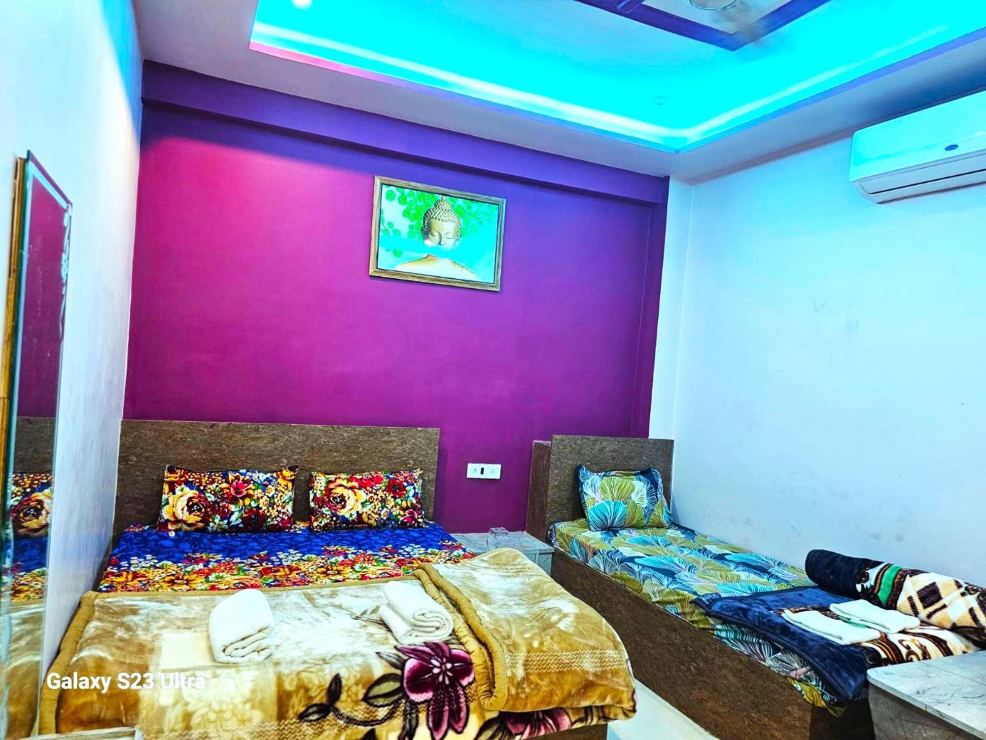 Hotel Kashi Inn Raj Ghat Varanasi Exteriör bild