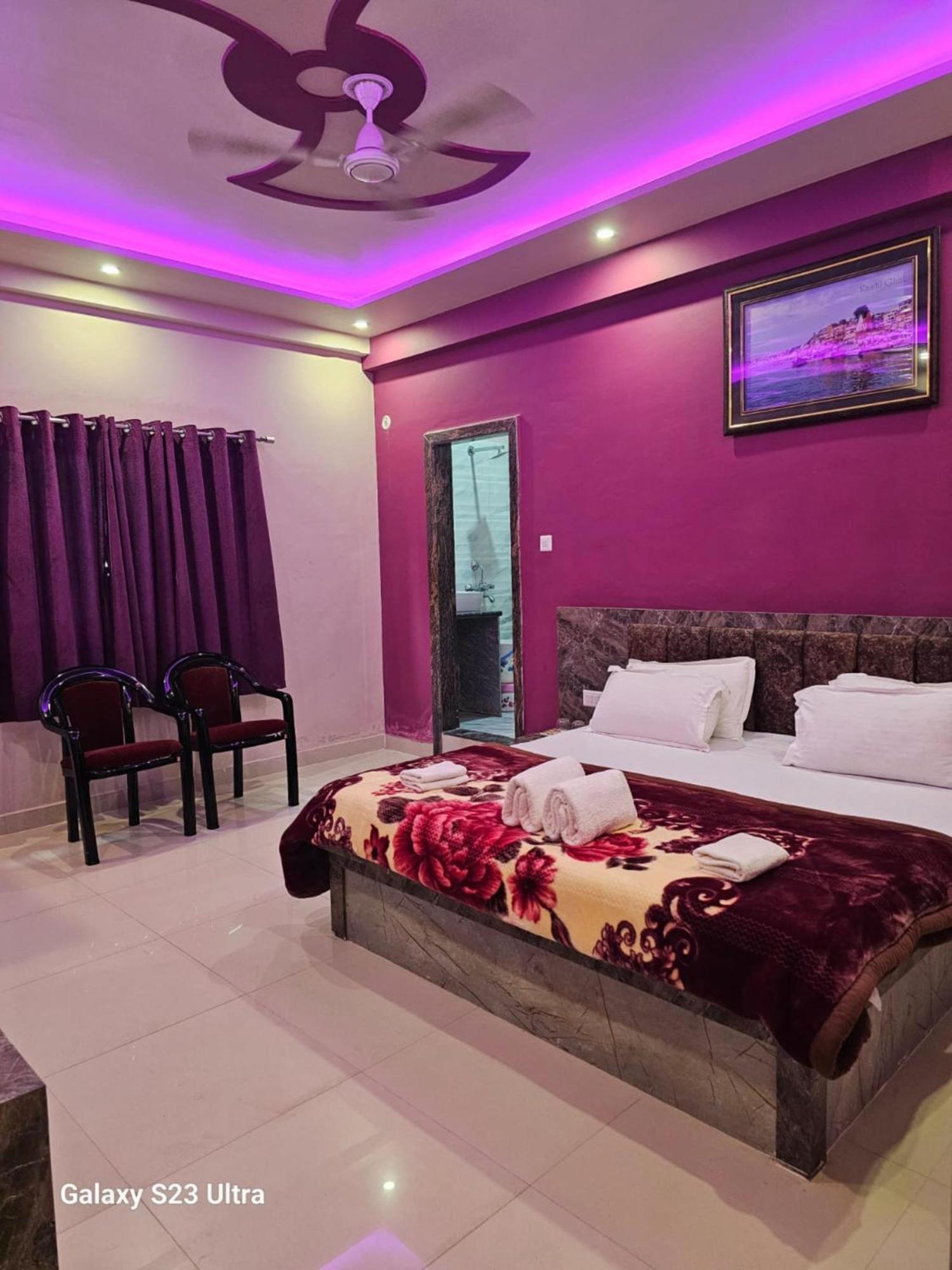 Hotel Kashi Inn Raj Ghat Varanasi Exteriör bild