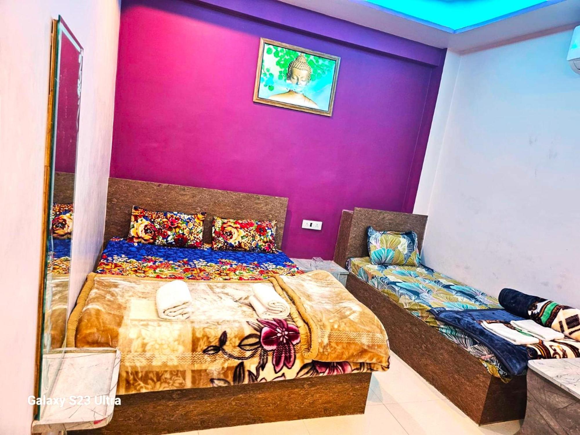 Hotel Kashi Inn Raj Ghat Varanasi Exteriör bild